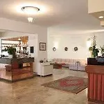 فندق Sirena 3*