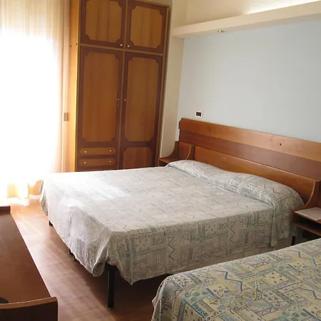 Sirena 西尼加利亚